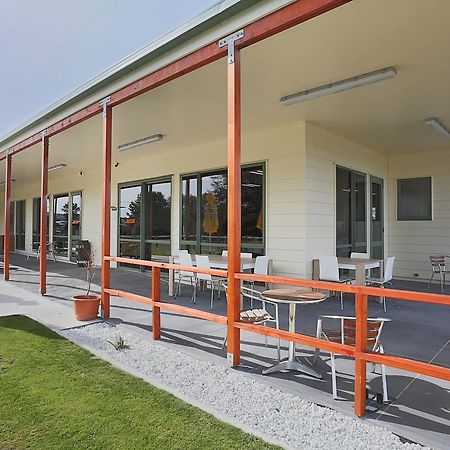 Tui Base Camp Hotell Tuatapere Eksteriør bilde