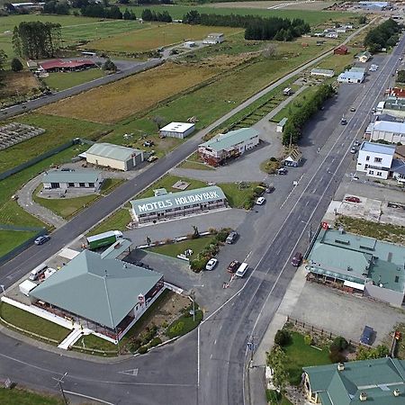 Tui Base Camp Hotell Tuatapere Eksteriør bilde