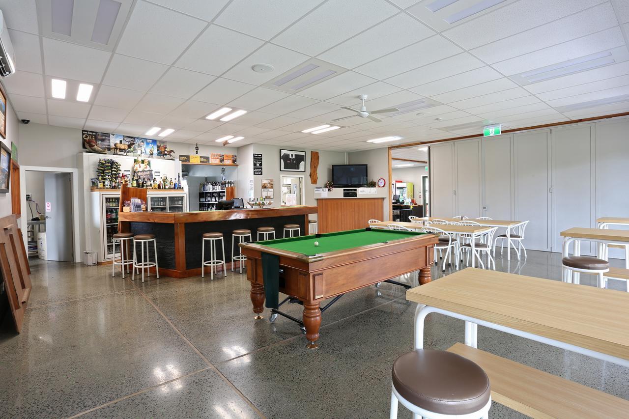 Tui Base Camp Hotell Tuatapere Eksteriør bilde
