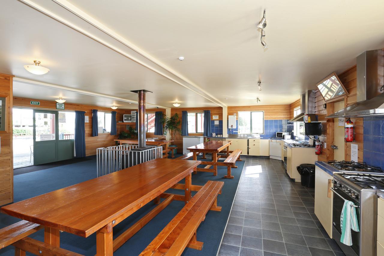 Tui Base Camp Hotell Tuatapere Eksteriør bilde