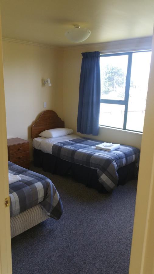 Tui Base Camp Hotell Tuatapere Eksteriør bilde